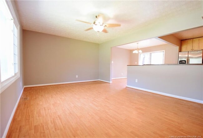 Photo - 211 Livermore Dr