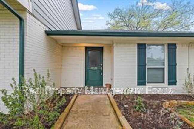 14722 Overview Dr