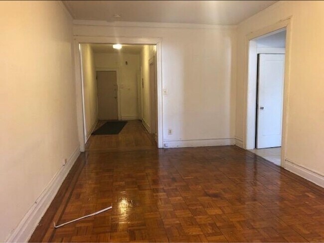 Building Photo - 168 S Clinton St