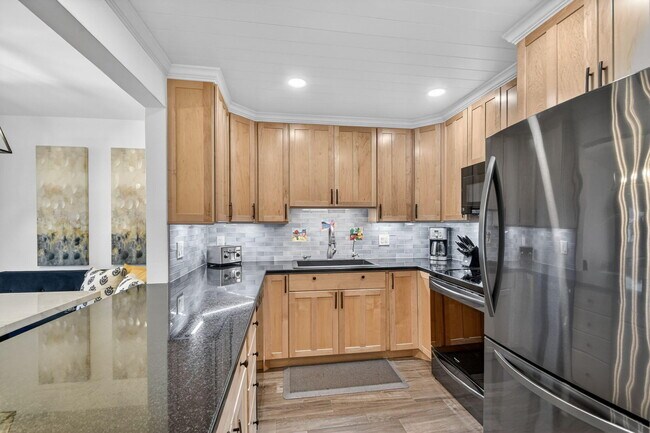 Photo - 1502 S Lakeside Dr Unit 214