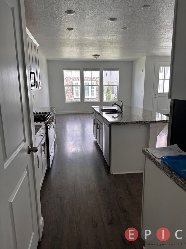 Photo - Beautiful Home in Lehi