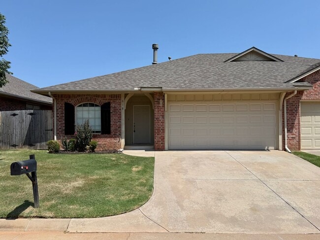 Building Photo - Cozy 3 Bed 2 Bath In Edmond