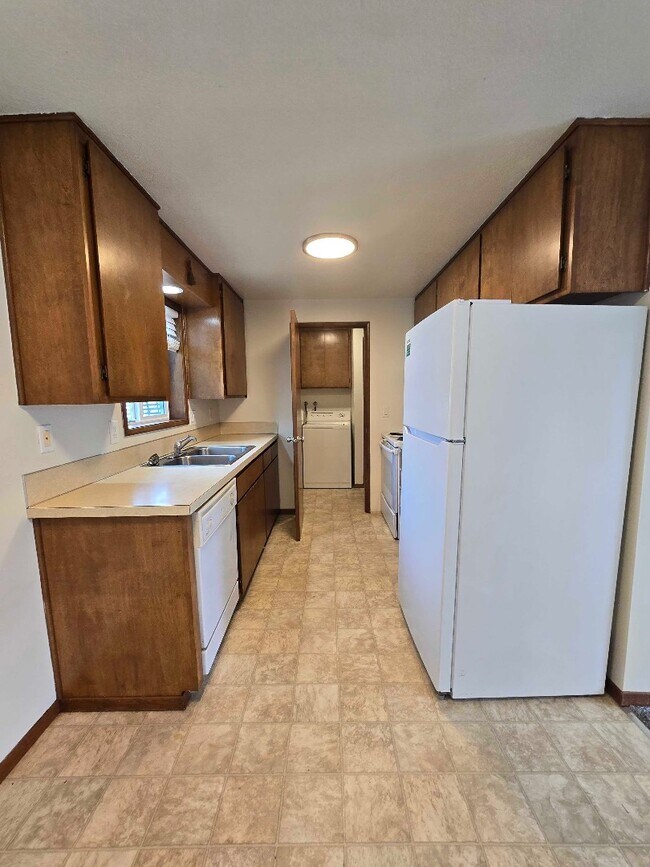 Photo - 1451 Cedar St