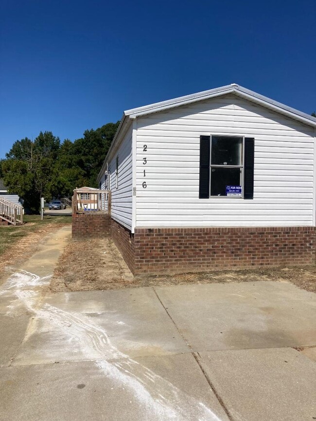 Photo - 2316 Wysteria Ln