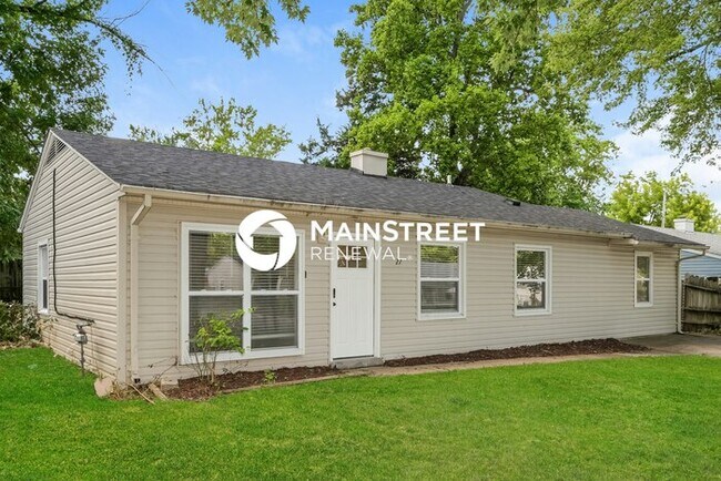 3 Bedroom Pet-Friendly Home in St Peters, MO with Main Street Renewal