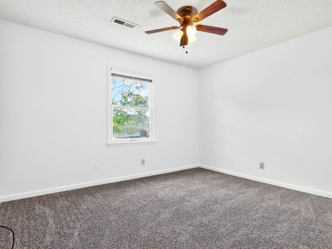 Photo - 6209 Friar Tuck Dr NW Unit A