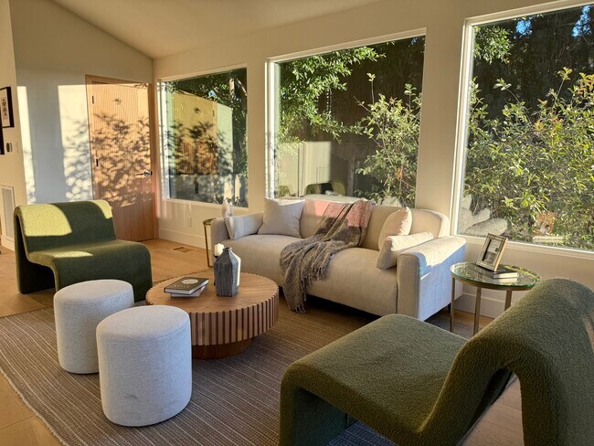 Photo - 1930 Kemper St