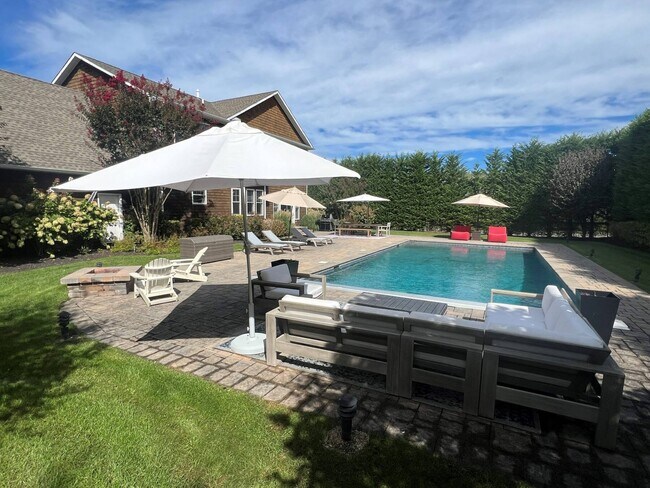 Photo - 18 Spring Ln