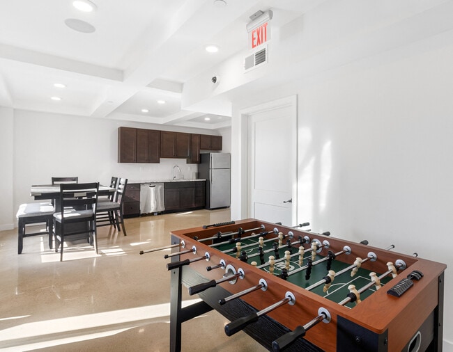 Photo - 504 Glenbrook