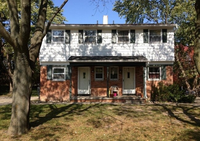 Photo - 1649 Greencrest Ave