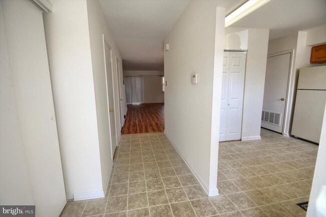 Photo - 13 Yorktown Ct