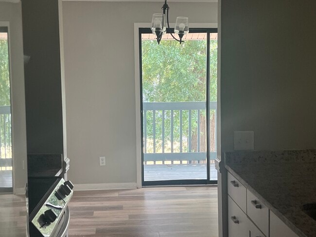 Photo - 10933 Harrowfield Rd Unit 10933