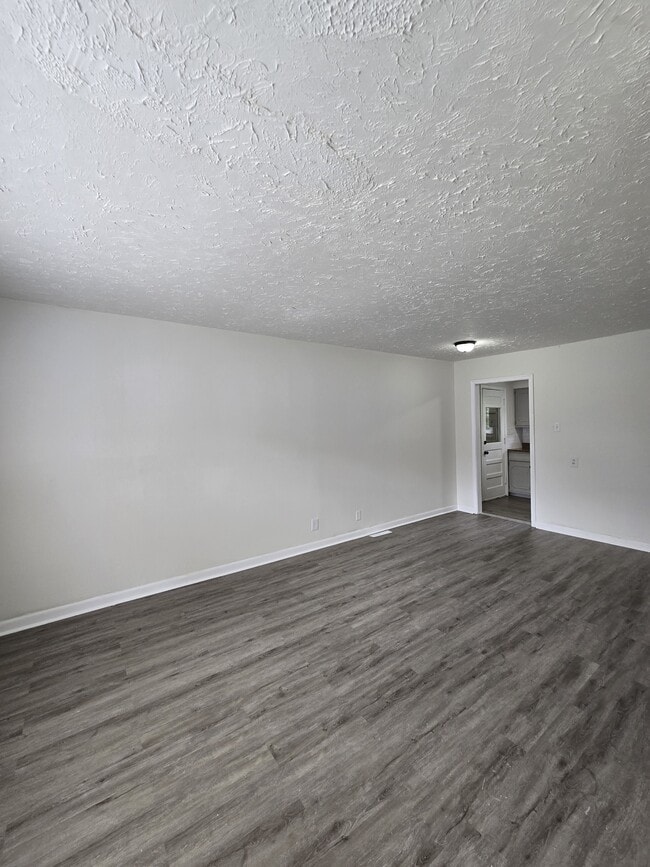 Photo - 1040 N Volutsia