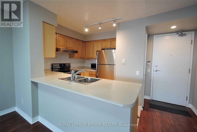 Photo - 8 Mondeo Dr Unit 303