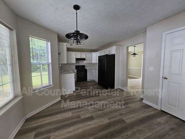 Photo - 4493 Bridle Ridge Way