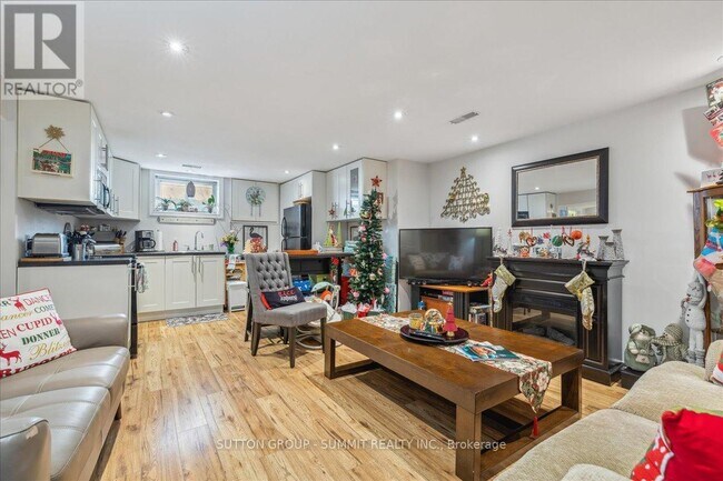 Photo - 9 Grenadier Dr