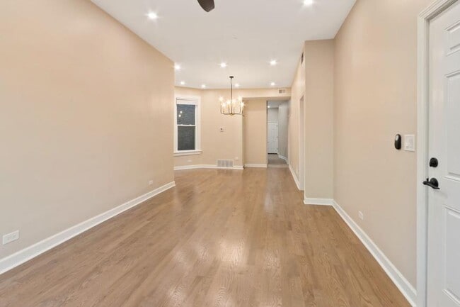 Building Photo - 2 bedroom in Chicago IL 60622 Unit 1