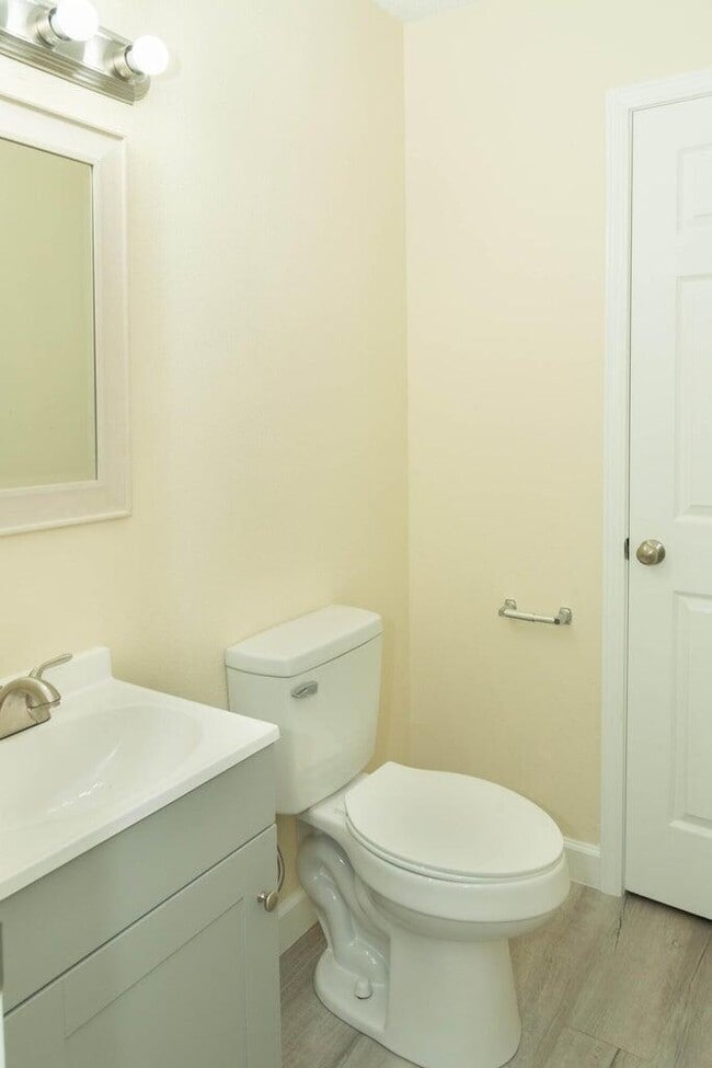 Photo - 705 Winton Ct
