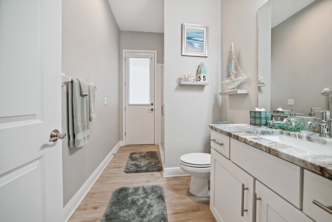 Photo - 7291 Heather Sound Loop