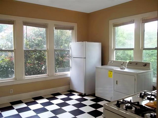 Photo - 218 N Windomere Ave