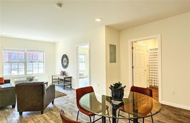 Photo - 327 Pine St Unit 2022