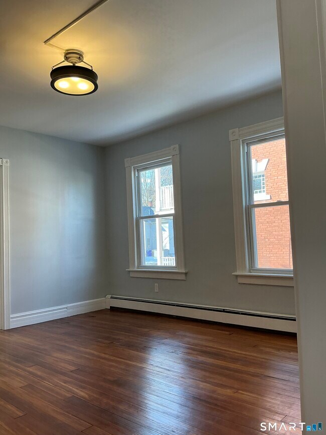 Photo - 518 High St Unit 1st Fl N