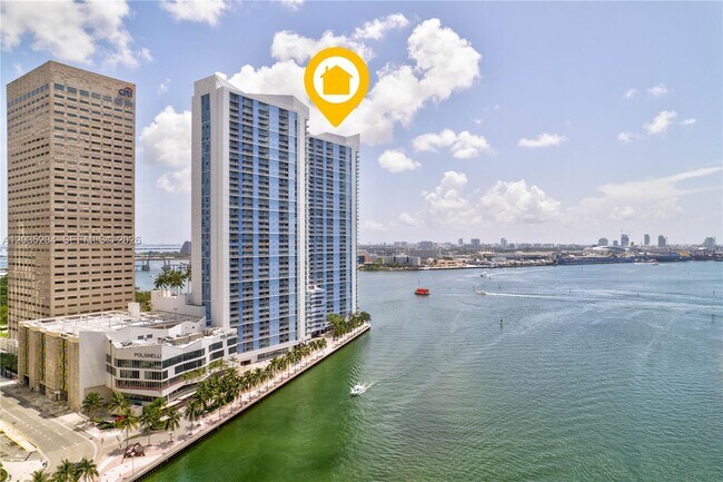 Photo - 335 S Biscayne Blvd Unidad 3108