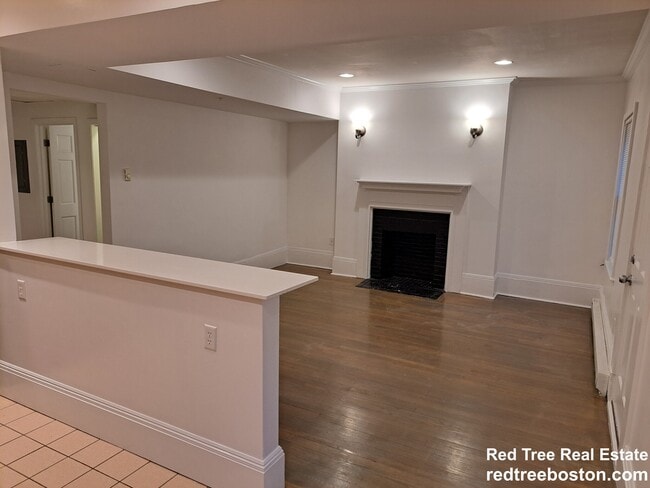 Photo - 1402 Beacon St Unit 3