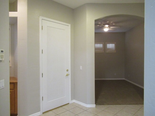 Photo - Nice 2 Bedroom Plus Bonus Room / 2 Bath Home in Chandler Gated Community!