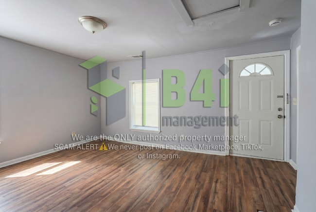 Photo - 934 Motley St