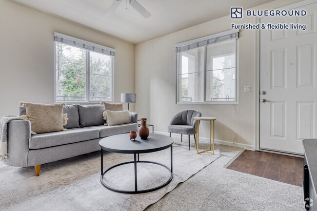 Building Photo - 475 W San Carlos St Rental