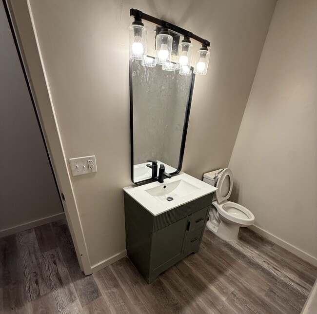 Photo - 1402 Perryman Dr