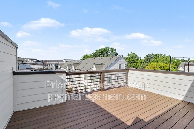 Photo - 2305 Rozzelles Ferry Rd