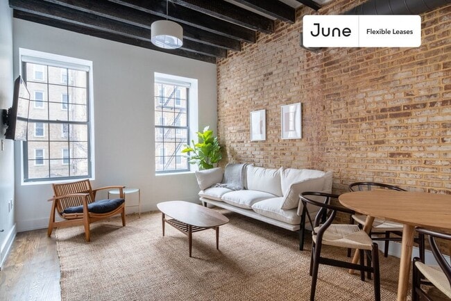 Photo - Contemporary ROOM at The Clark House Unidad 2