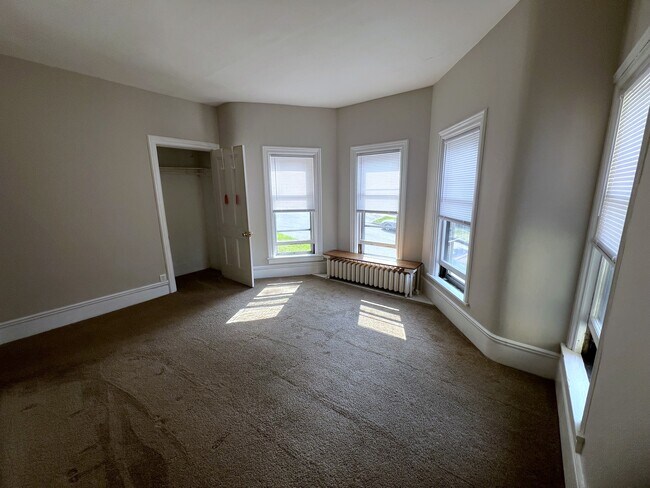 Photo - 52 E 3rd St Unidad 301