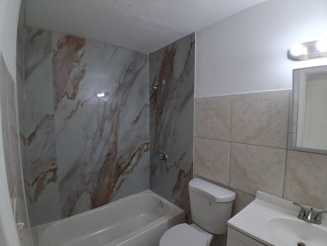 Photo - 405 SW 13th Pl
