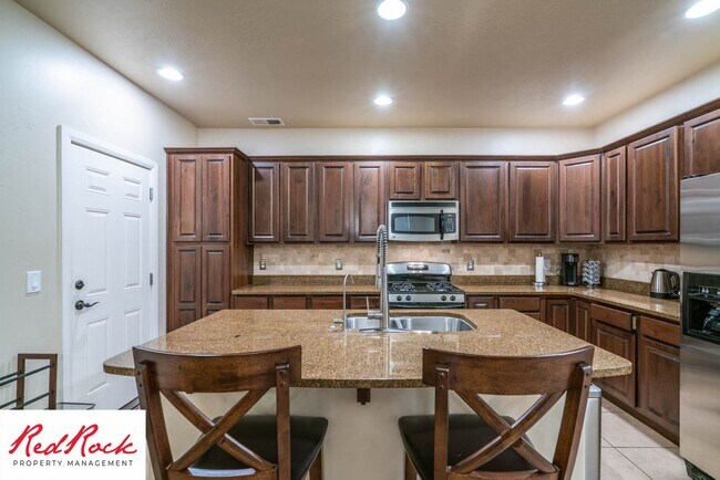 Photo - Move In Special- $500 Off First Month's Rent! 3 Bedroom, Fully Furnished Home.