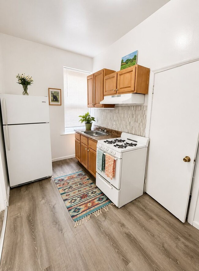 Photo - 7020 Woodland Ave Unidad C