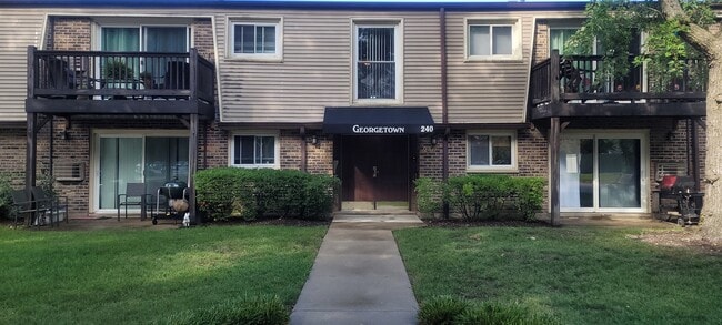 Building Photo - 240 N Carter St Unit 104