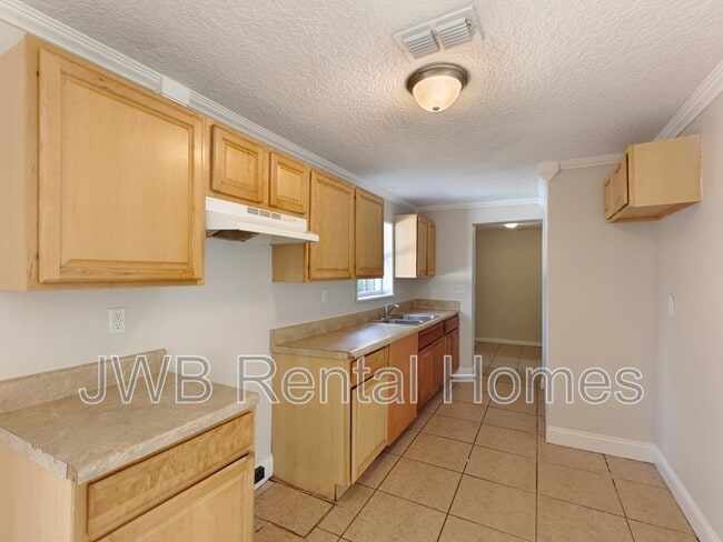 Photo - 7557 Sharbeth Dr S