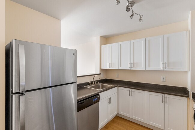 Photo - 938 110th Ave NE Unit FL2-ID906