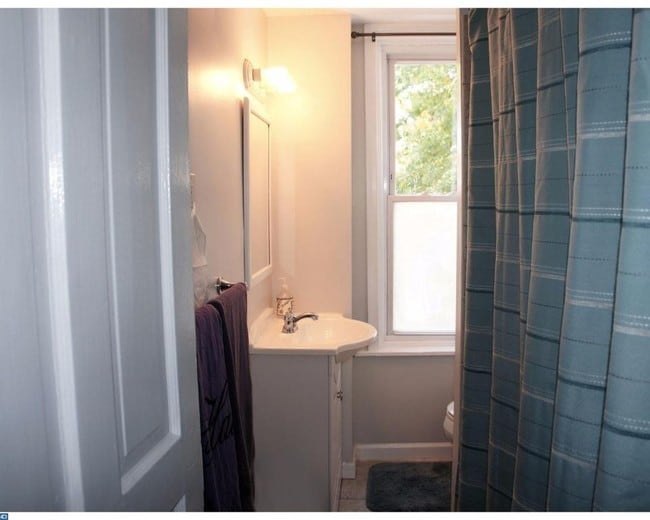 baño - 35 E Front St Unidad 2nd Floor