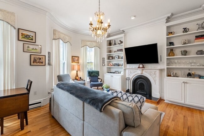 Photo - 597 Tremont St Unit 3