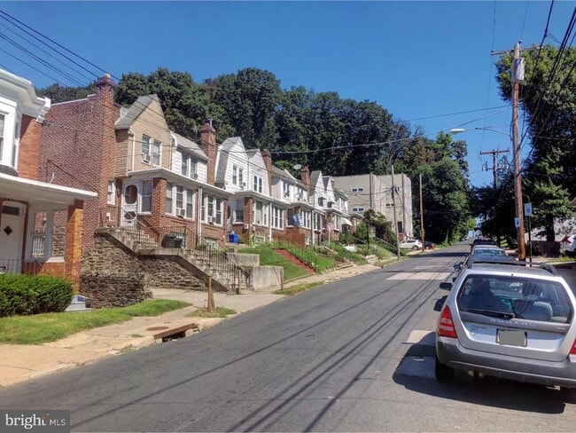 Photo - 306 Leverington Ave