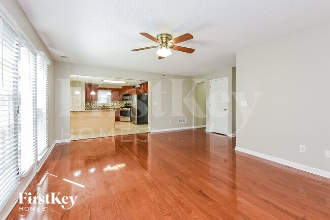 Photo - 2606 Loring Rd NW
