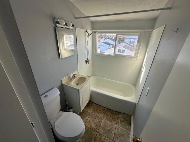 Photo - 6183 N 38th St