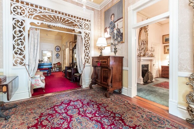 Photo - RESIDENTIAL/COMMERCIAL RENTAL - Charming h...