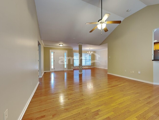 Photo - 1726 Bombay Ln