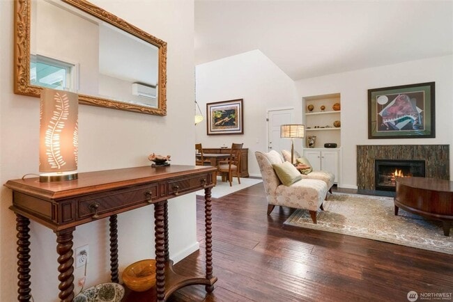 Photo - Elegant 3 Bedroom Home in Harbor Crossing ...