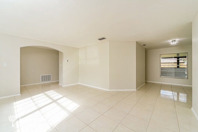 Photo - 2315 Bay Leaf Dr